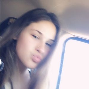 Meet your Posher, Tiffany